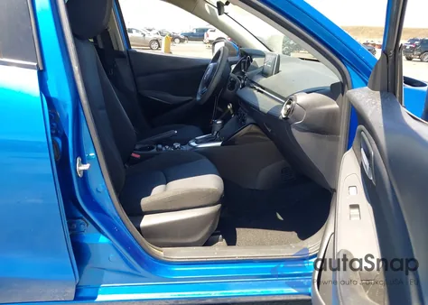 2018 Toyota Yaris Ia из США, поврежденный, VIN 3MYDLBYV7JY314998